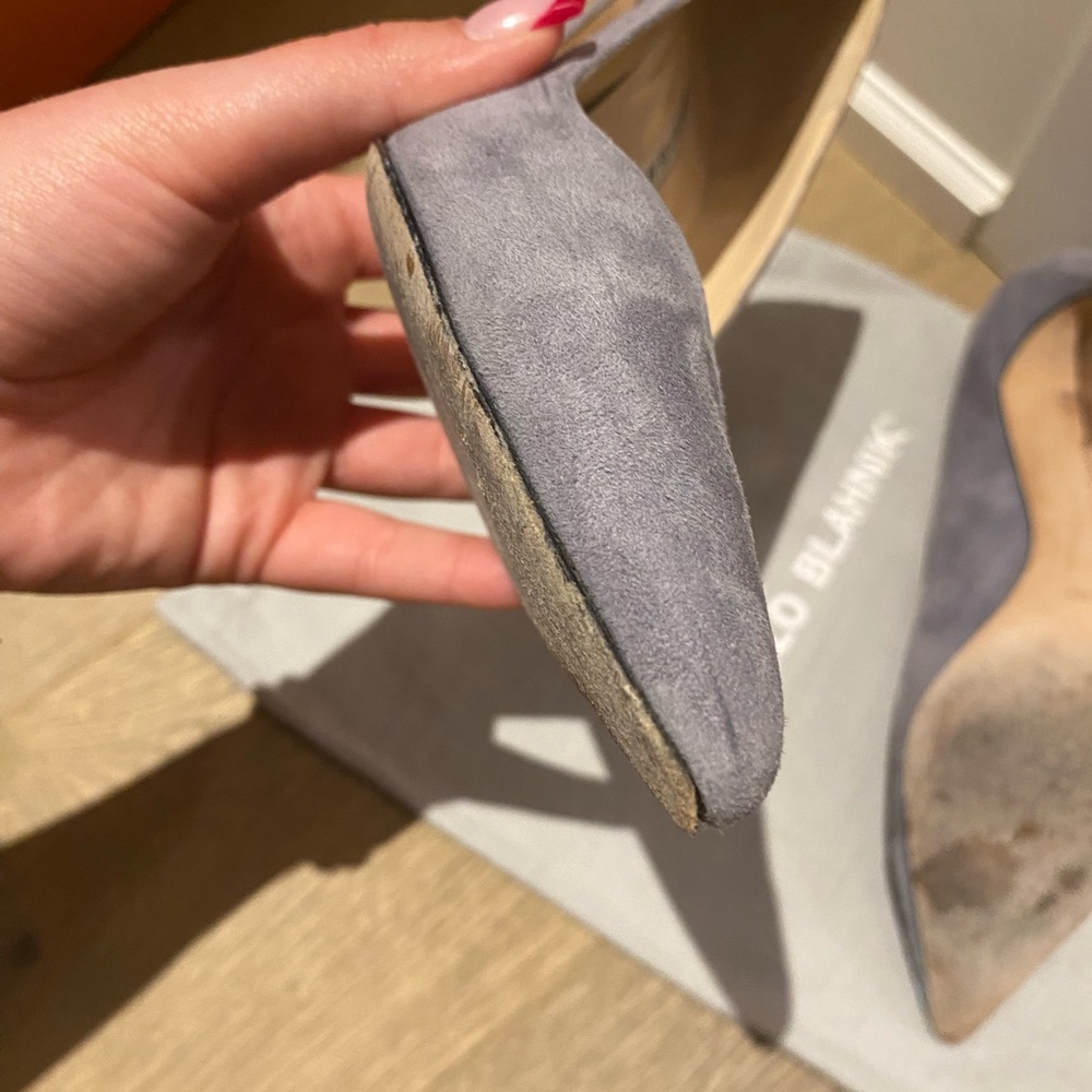 Manolo Blahnik Gray Suede Pumps - Picture 4 of 15